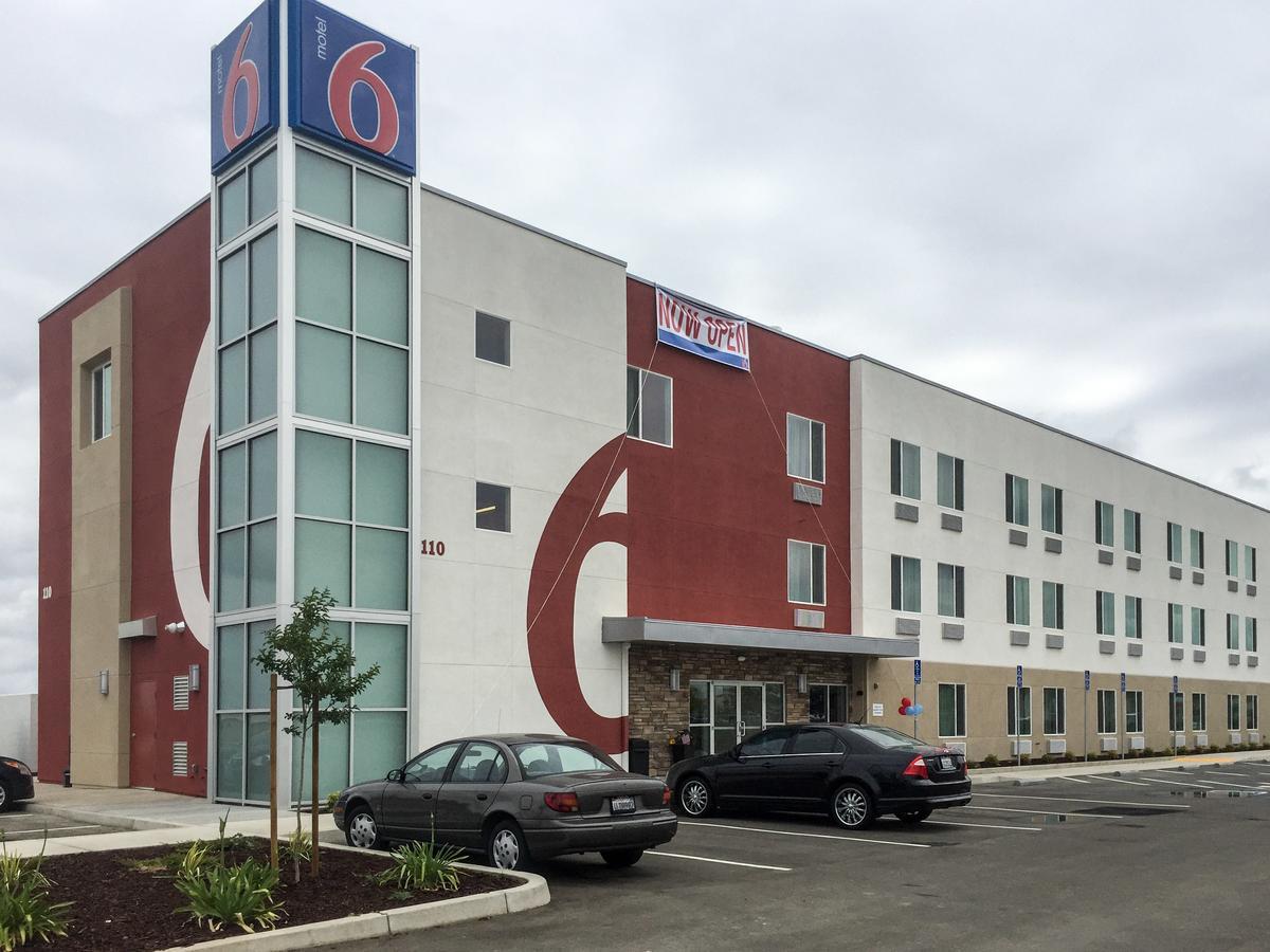 Motel 6-Livingston, Ca - Merced County Bagian luar foto